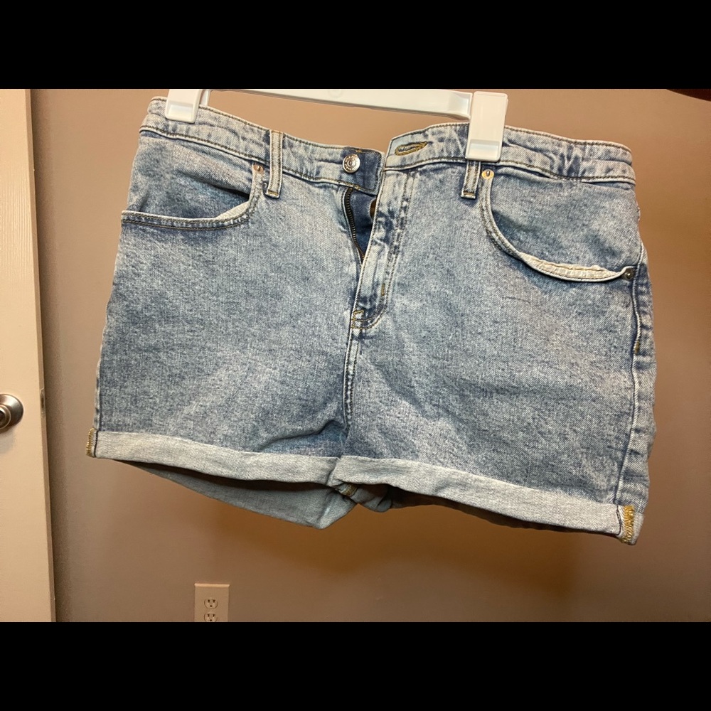 Light Wash High Waist Shorts